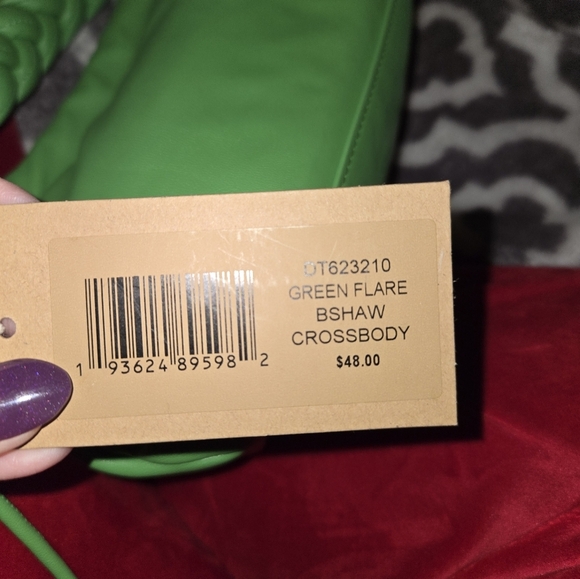 Green Flare BShaw crossbody, NWT - Picture 6 of 10